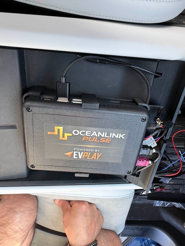 Oceanlink Pulse installation in a Fisker Ocean